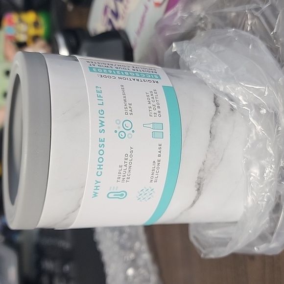 Swig Life 12 oz Can or Bottle Holder - Picture 2 of 4